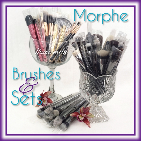 Morphe R35 Deluxe Blender Eyeshadow Brush - Picture 2 of 7